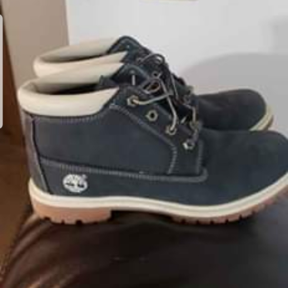 Womens Nellie Timberland boots